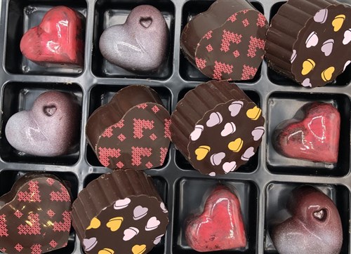 chocolate-All Hearts 12 piece collection